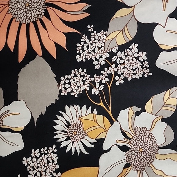 Vintage Retro Front Button Shirt w/ Faux Fur Trim & Shorts Set, Pre-Loved, Sz. L - Picture 10 of 16